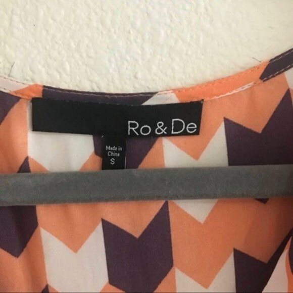 Ro&De Women's Colorful Chevron Print Silky‎ Scoop-Neck Tank Top Blouse Size S - Picture 6 of 6